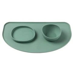 FuzzYard Life Silicone Feeding Mat Myrtle Green -Fuzzyard FuzzYard Life Silicone Feeding Mat Myrtle Green 3