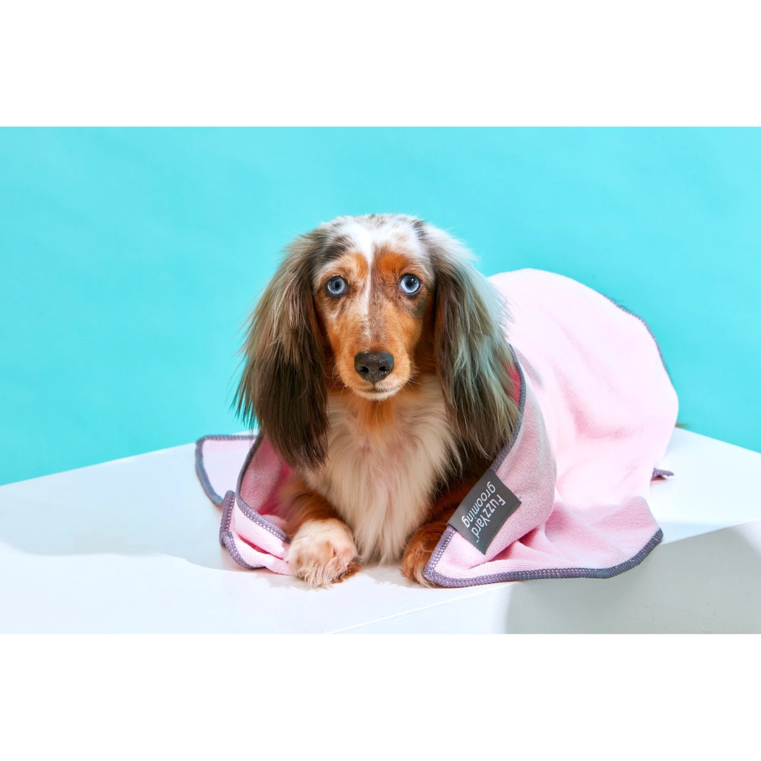 FuzzYard Microfibre Puppy Drying Towel Pink With Grey Trim 7 FuzzYard Microfibre Puppy Drying Towel Pink With Grey Trim - Image 5